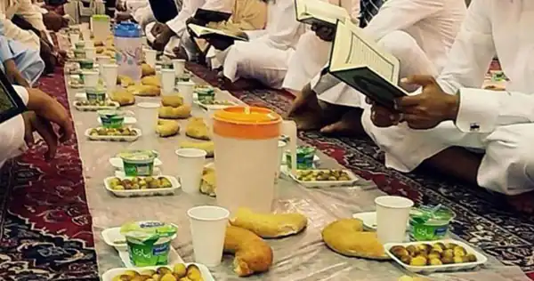 تعبیر خواب سفره در مسجد + خوردن غذای نذری در مسجد و سفره افطاری امام صادق