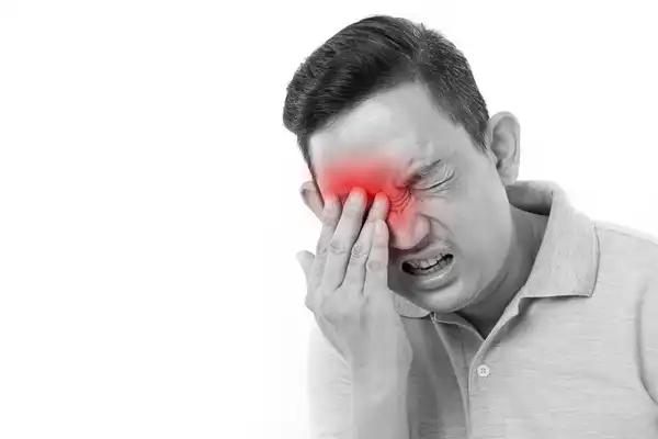 تعبیر خواب نالیدن مرده از درد چشم + عفونت چشم امام صادق و چشم مرده