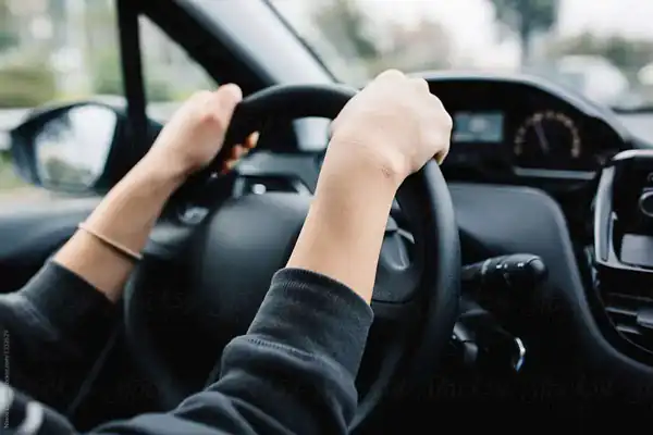 تعبیر خواب رانندگی مادر + رانندگی زن و مرده و دختر مجرد و همسر و دختر مجرد