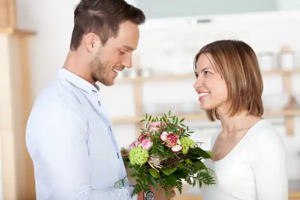 تعبیر خواب خواستگاری رفتن پسر برای زن متاهل + ازدواج و احساس خوشحالی و نگرانی
