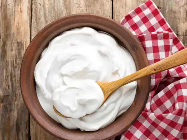 تعبیر خواب ماست برای زن متاهل + خرید و خوردن و ماست و نان و سلامتی و روزی