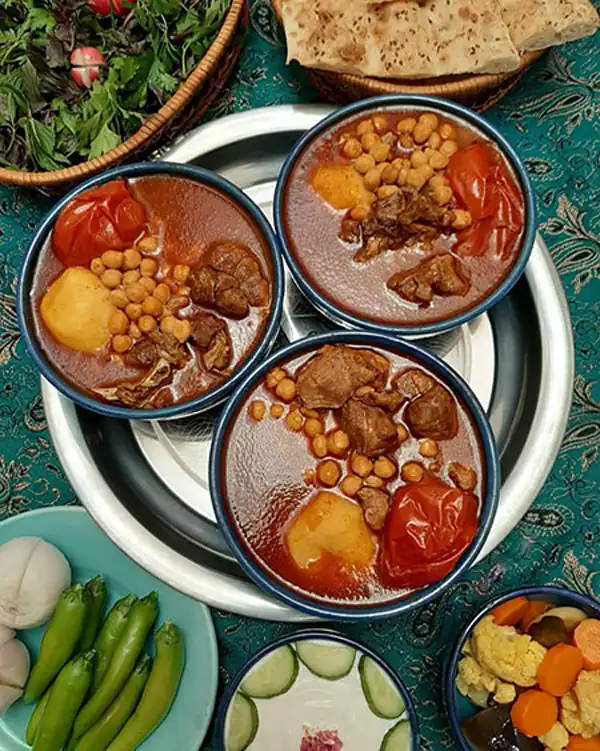 تعبیر خواب آبگوشت چیست برای زن متاهل + از دید ابن سیرین و امام صادق