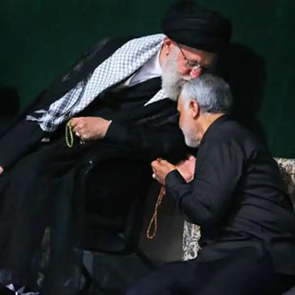 تعبیر خواب بوسیدن حاجی + برای دختر مجرد و زن باردار