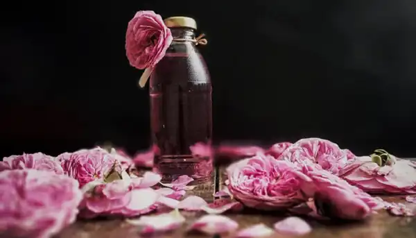 تعبیر خواب گلاب + برای زن متاهل و باردار و دختر مجرد و از دید مولف