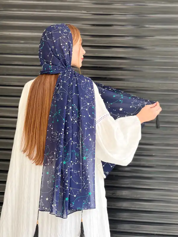 تعبیر خواب شال سر + برای زن متاهل و باردار و دختر مجرد و از دید مولف