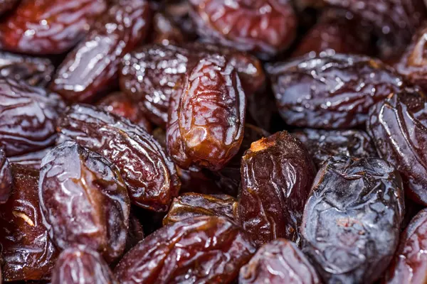 تعبیر خواب خرما سیاه + معنی خرما سیاه در خواب