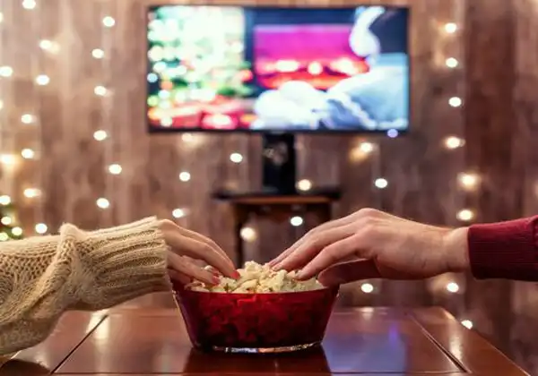 تعبیر خواب فیلم مورد علاقه + معنی فیلم مورد علاقه در خواب های ما چیست