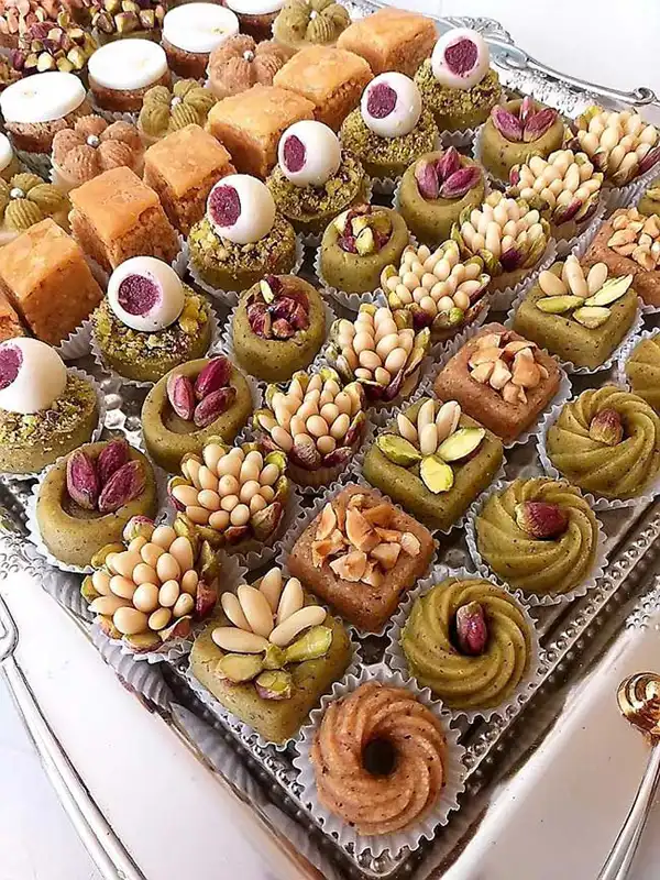 انواع مدل شیرینی خشک + جدیدترین مدل‌های شیرینی خشک خانگی و مجلسی برای عید