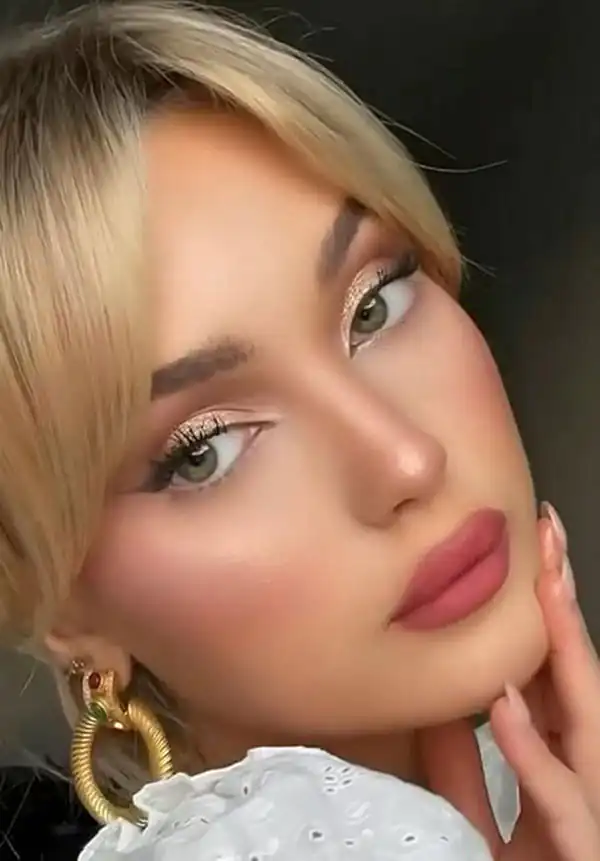 به روزترین مدل آرایش صورت + زیباترین مدل های آرایش صورت ترند امسال لاکچری
