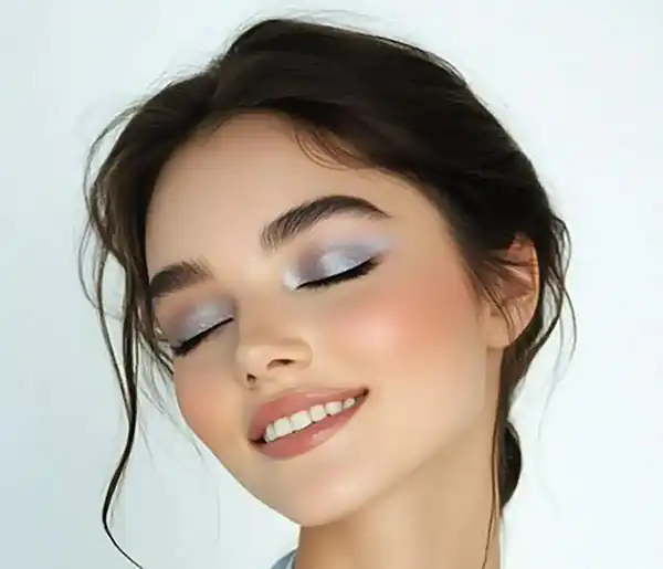 مدل آرایش لایت + زیباترین مدل های آرایش لایت بسیار شیک و امروزی و ترند امسال