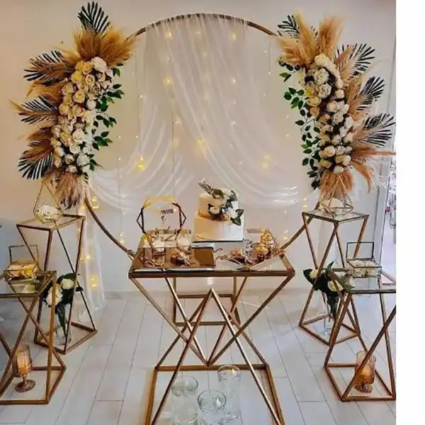 دیزاین بله برون + زیبا ترین مدل های چیدمان برای مراسم خاص و خاطره ساز
