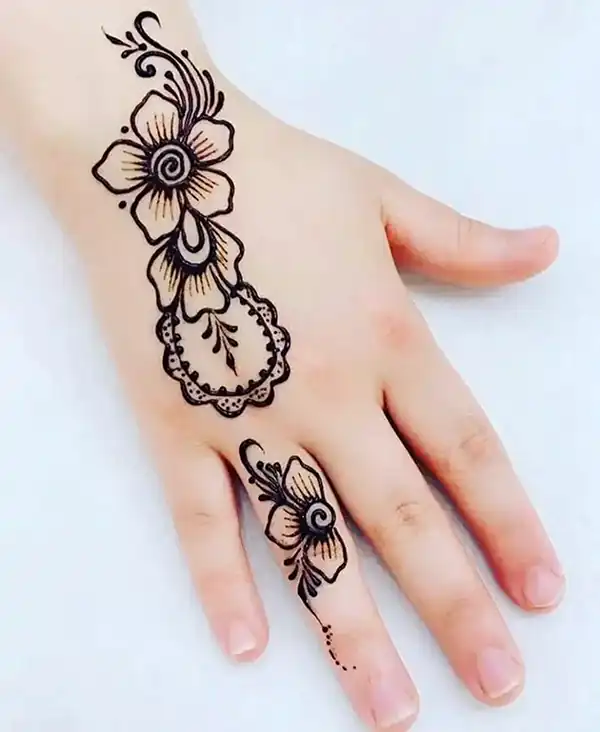 مدل حنا ساده + زیباترین مدل های حنا ساده پشت و روی دست بسیار خوشگل