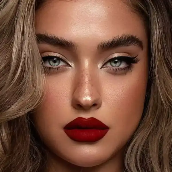 مدل آرایش با رژ قرمز + جذاب ترین مدل آرایش با رژ قرمز برای حضور در مهمانی شیک و لاکچری 