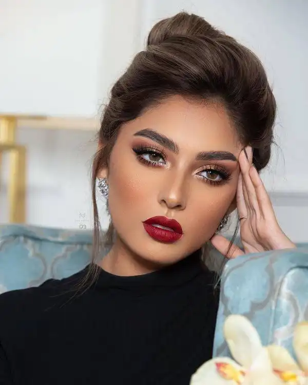 مدل آرایش با رژ قرمز + جذاب ترین مدل آرایش با رژ قرمز برای حضور در مهمانی شیک و لاکچری 