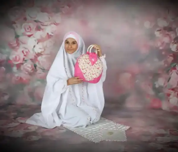 مدل چادر جشن تکلیف + جدیدترین مدل های چادر جشن تکلیف زیبا برای فرزندان به سن تکلیف رسیده