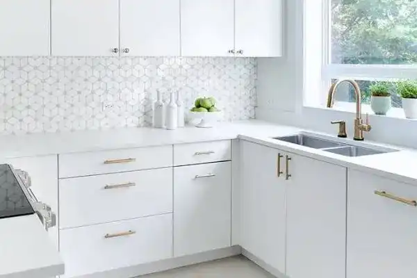 مدل کابینت ام دی اف سفید + زیباترین مدل کابینت ام دی اف سفید برای دلبازی و بزرگ تر نشون دادن آشپزخانه
