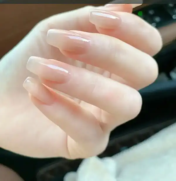 مدل ناخن ساده + زیباترین مدل های ناخن ساده امسال بسیار شیک و لاکچری