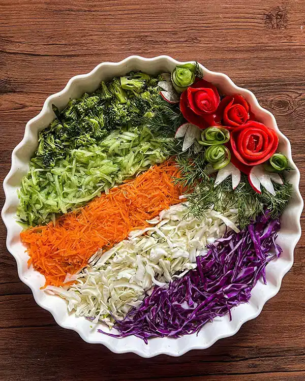 مدل سالاد برای مهمونی + جذاب ترین مدل های سالاد کاهو و کلم لذیذ و لاکچری برای مهمونی