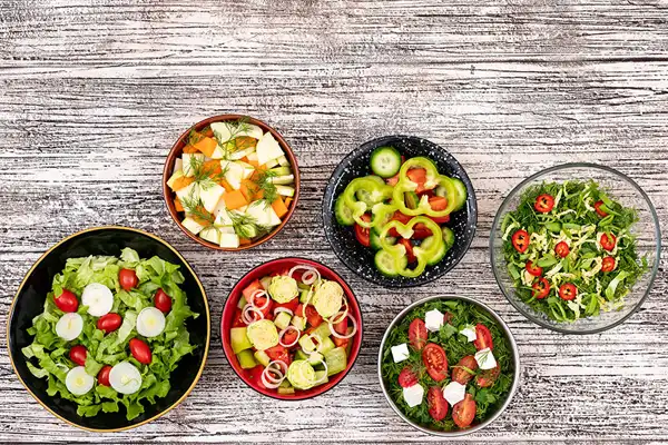مدل سالاد برای مهمونی + جذاب ترین مدل های سالاد کاهو و کلم لذیذ و لاکچری برای مهمونی