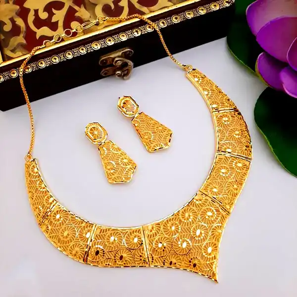 مدل سرویس طلا اماراتی + زیباترین مدل های سرویس طلای بسیار سنگین اماراتی برای هدیه دادن