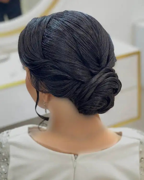 مدل شینیون اروپایی پایین + مناسب ترین مدل شینیون اروپایی شیک و لاکچری برای چهره و فرم صورت شما