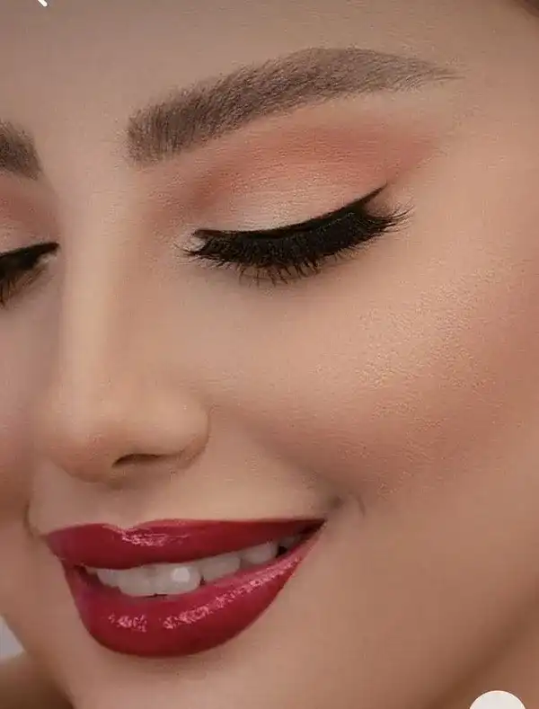مدل آرایش صورت ساده + زیباترین و ملایم ترین سبک ها برای استایل روزمره و طبیعی 