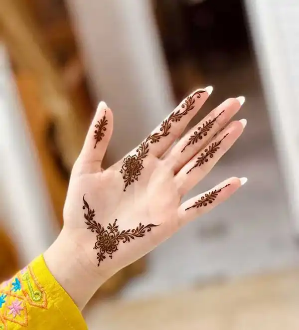 مدل حنا کف دست + جدیدترین و شیک‌ترین مدل‌های حنا کف دست برای عروس و مهمانی