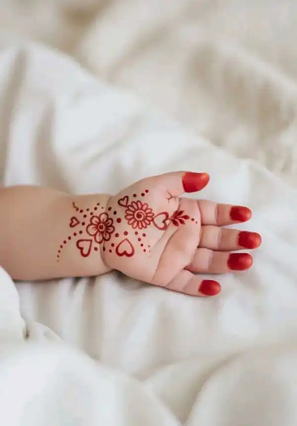 مدل حنا کف دست + جدیدترین و شیک‌ترین مدل‌های حنا کف دست برای عروس و مهمانی