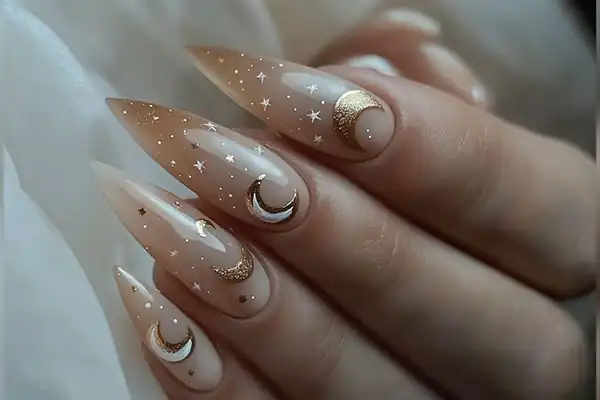 مدل ناخن اکلیلی + زیباترین مدل های ناخن اکلیلی بسیار شیک و لاکچری و ترند امسال