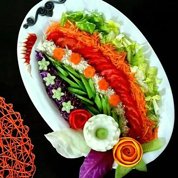 انواع سالاد مجلسی + زیباترین مدل های سالاد مجلسی بسیار شیک و لاکچری