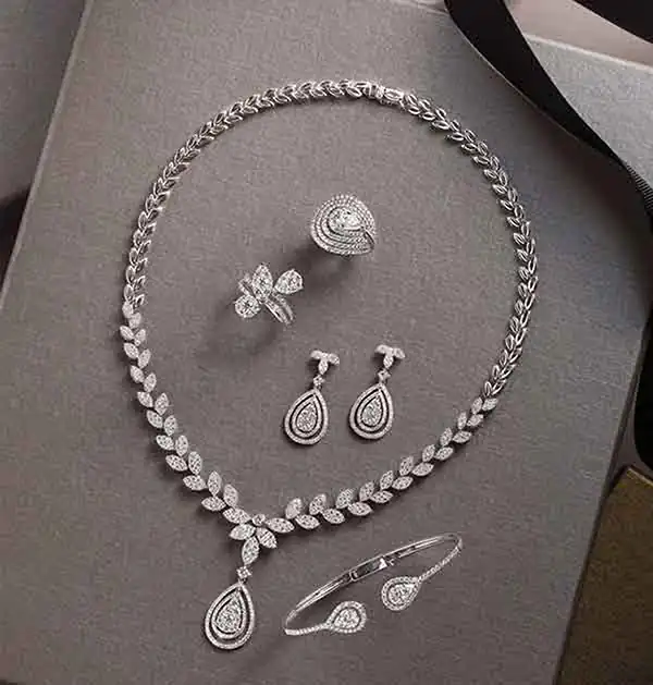 سرویس طلا شیک و جدید + زیباترین مدل های سرویس طلا شیک و جدید و لاکچری
