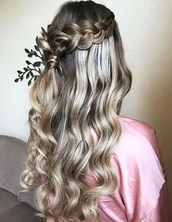 مدل شینیون باز دخترانه برای عروسی + زیباترین مدل های شینیون باز دخترانه برای مراسم