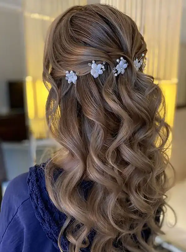 مدل شینیون باز دخترانه برای عروسی + زیباترین مدل های شینیون باز دخترانه برای مراسم