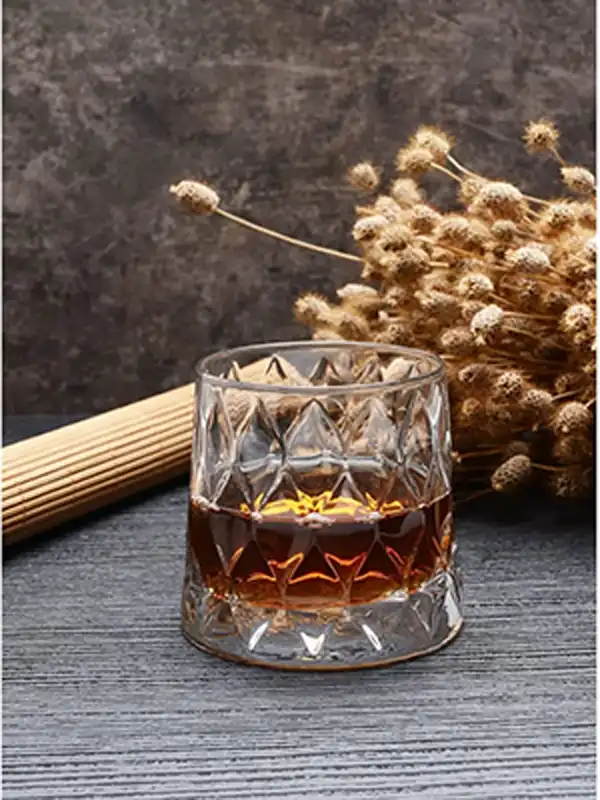 مدل لیوان +  دنیایی از طرح و مدل ‌های بی ‌نظیر لیوان