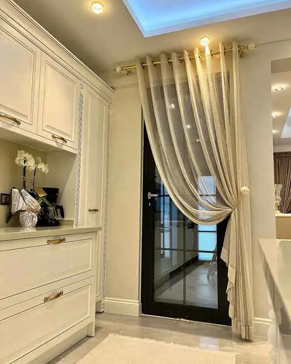 مدل پرده آشپزخانه + فضایی دلباز تر و بزرگتر با مدل پرده آشپزخانه جدید و خوشگل