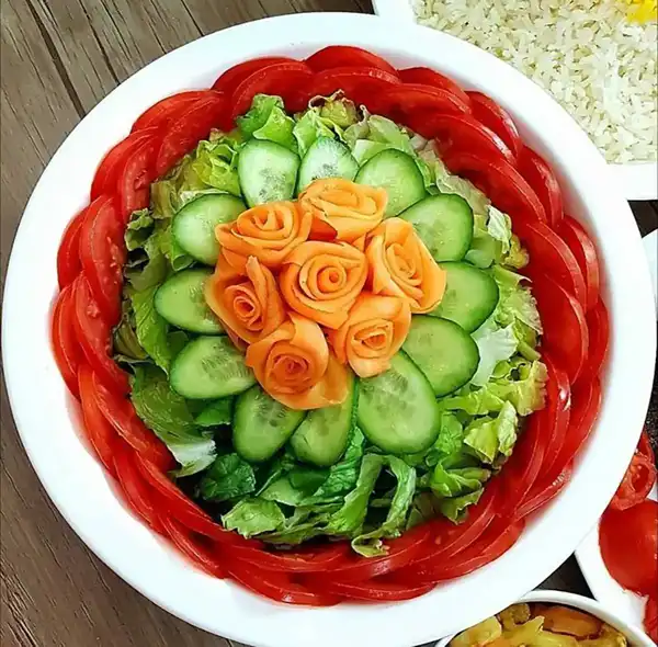مدل سالاد با کاهو + زیباترین دیزاین های سالاد با کاهو بسیار آسان و سه سوته برای مهمانی های شما