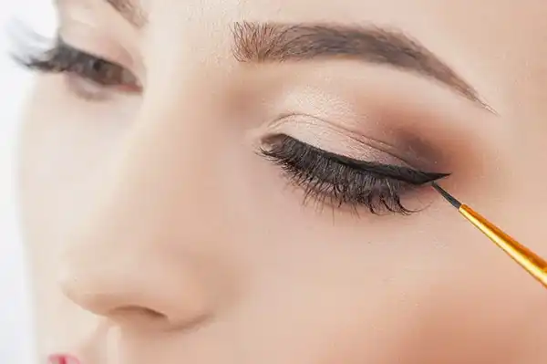 مدل خط چشم نازک + زیباترین مدل خط چشم نازک برای خاص پسندها