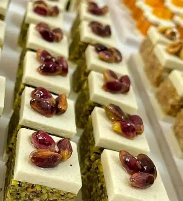مدل شیرینی خواستگاری + شیک ترین مدل شیرینی خواستگاری برای یک شب بیاد ماندنی