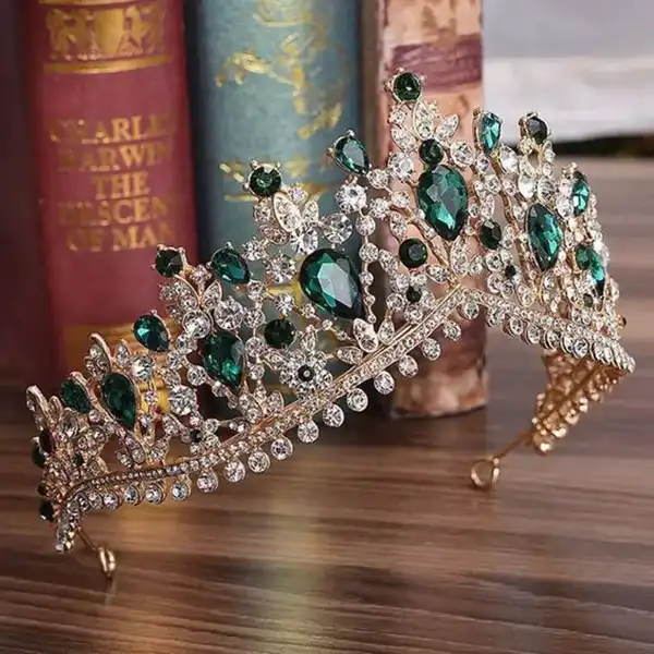 مدل تاج + نمادی از زیبایی و شکوه عروس در مدل تاج فوق العاده زیبا و ایده آل