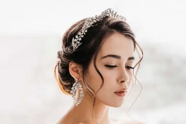مدل تاج + نمادی از زیبایی و شکوه عروس در مدل تاج فوق العاده زیبا و ایده آل