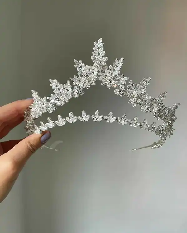 مدل تاج + نمادی از زیبایی و شکوه عروس در مدل تاج فوق العاده زیبا و ایده آل