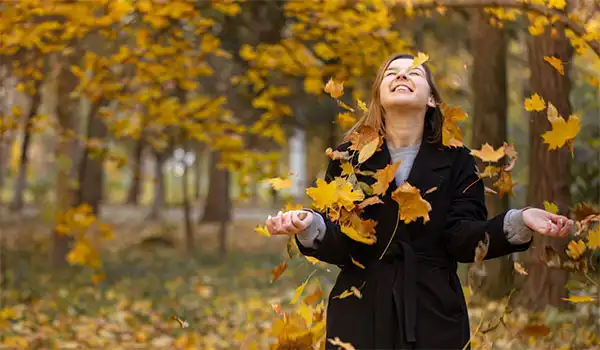 مدل عکس پاییزی + ژست‌ ومدلهای خلاقانه و خاص برای عکاسی پاییزی به یادماندنی