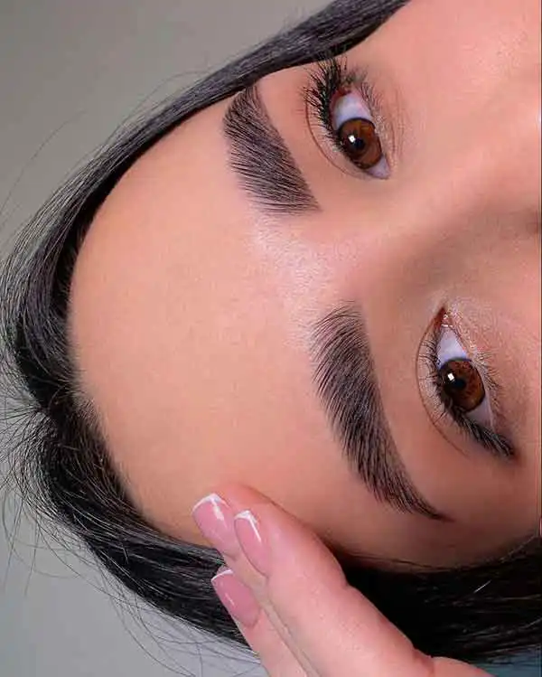 مدل آرایش ابرو  + چهره ای شاداب و زیبا با مدل آرایش ابرو جذاب