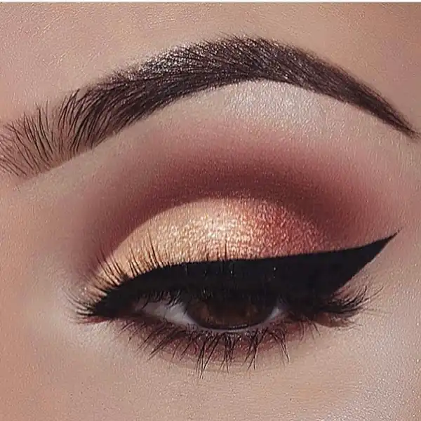 مدل آرایش ابرو  + چهره ای شاداب و زیبا با مدل آرایش ابرو جذاب