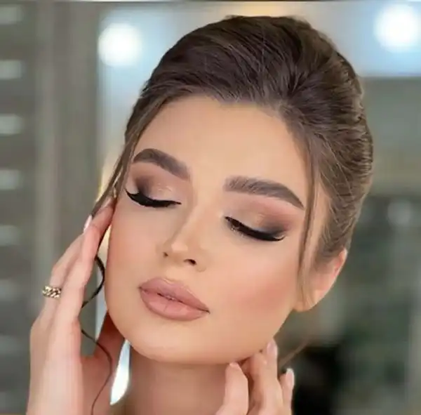 مدل آرایش اسموکی عروس + افزایش شکوه صورت شما با مدل آرایش اسموکی عروس