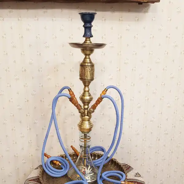 مدل قلیان برنجی + مدلهای متنوع قلیان برنجی که با ویژگیها و طرحهای منحصر به فرد خود، تجربهی مصرف قلیان را به جذابیت بیشتری میرسانند