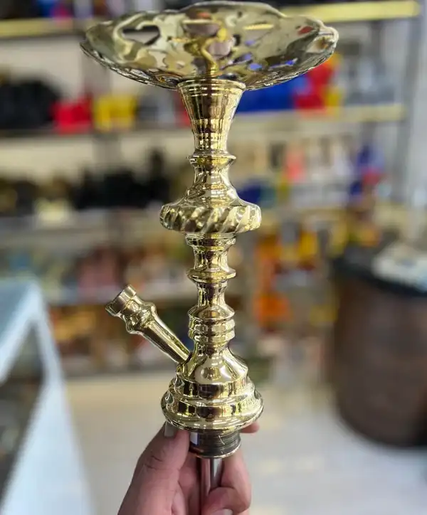 مدل قلیان برنجی + مدلهای متنوع قلیان برنجی که با ویژگیها و طرحهای منحصر به فرد خود، تجربهی مصرف قلیان را به جذابیت بیشتری میرسانند