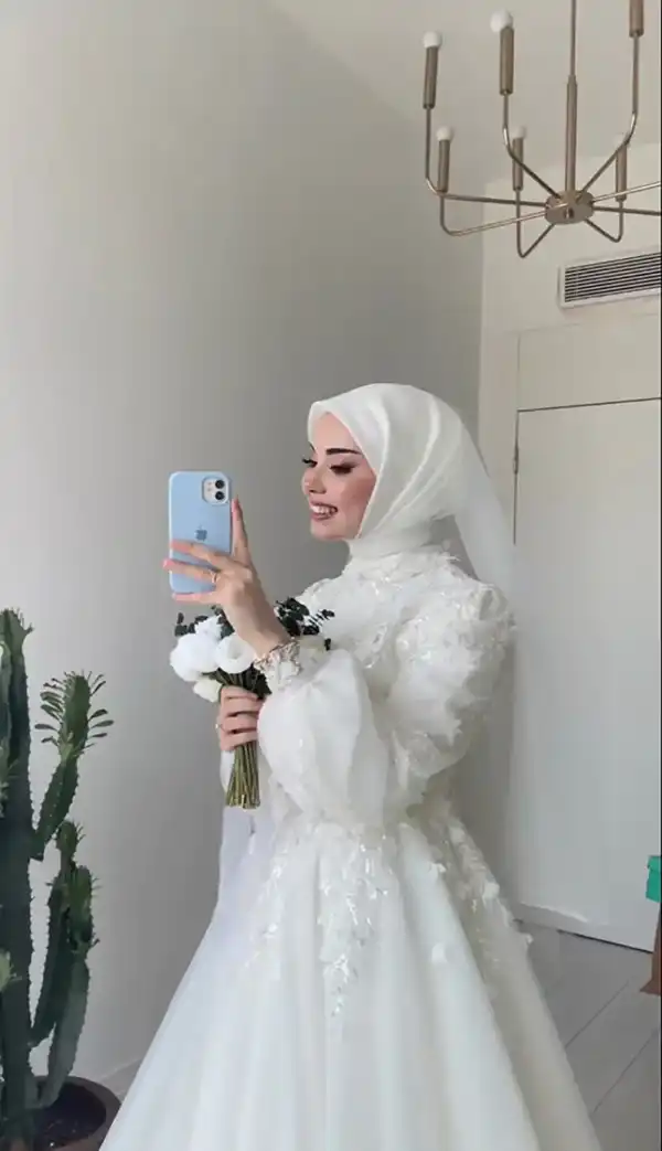 مدل حجاب عروسی + ما در این قسمت از مد و زیبایی چندین نمونه از استایل های مدل عروس محجبه را در اختیارتان قرار میدهیم جهت ایده گرفتن از آنها