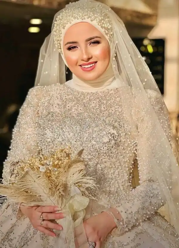 مدل حجاب عروسی + ما در این قسمت از مد و زیبایی چندین نمونه از استایل های مدل عروس محجبه را در اختیارتان قرار میدهیم جهت ایده گرفتن از آنها