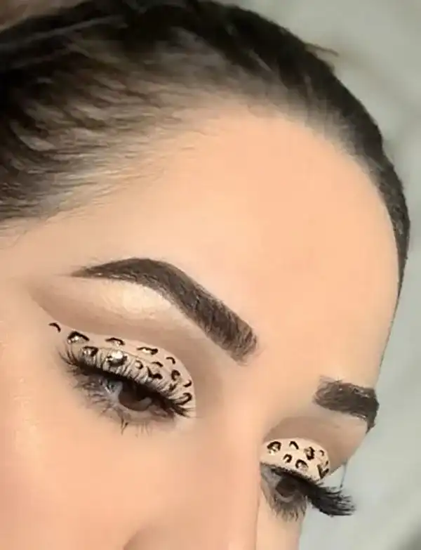 مدل خط چشم پلنگی + ترکیب جسارت و جذابیت در یک نگاه با مدل خط چشم پلنگی